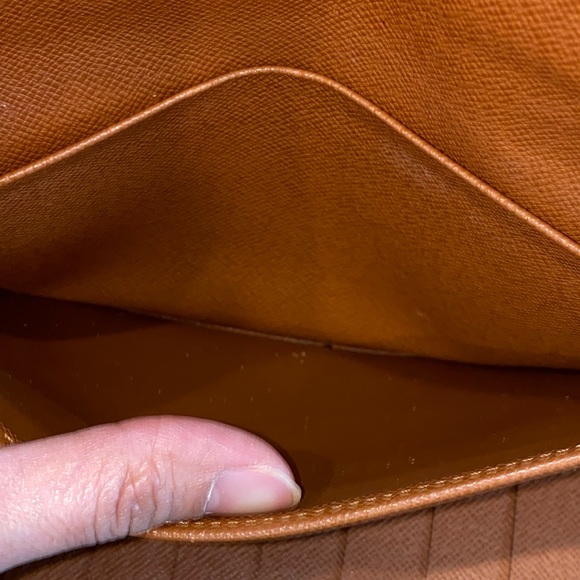 Louis Vuitton wallet large size - Picture 7 of 12